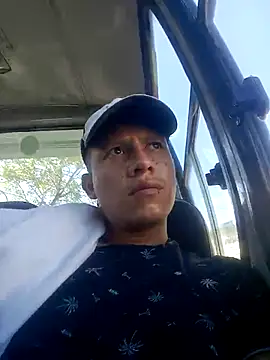 GaaraDiaz online show from September 9, 2025, 2:04 pm