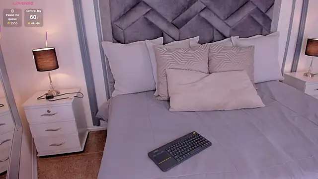 lucianacohelo online show from October 14, 2025, 7:36 pm