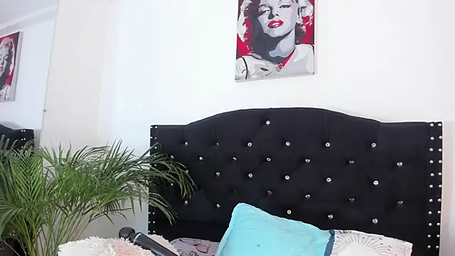 abby jones2 online show from April 28, 2026, 3:00 am