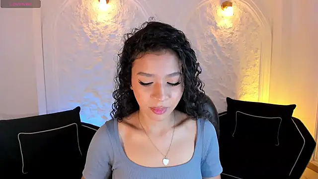 SophieHouston  online show from September 25, 2025, 2:50 am