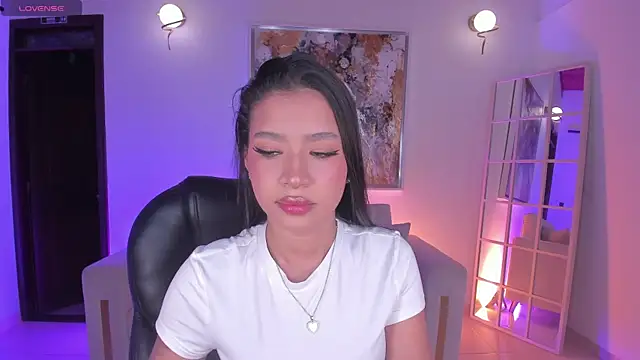 SophieHouston  online show from January 11, 2026, 4:08 am