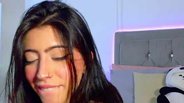 Ambar Bull online show from March 26, 2026, 2:15 pm