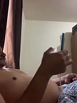 PIROCAGG21 online show from November 17, 2025, 10:41 am