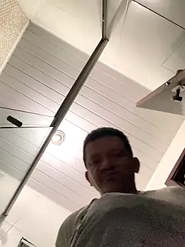 PIROCAGG21 online show from October 13, 2025, 9:27 pm