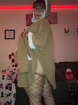 moan4mona online show from November 12, 2025, 1:32 am