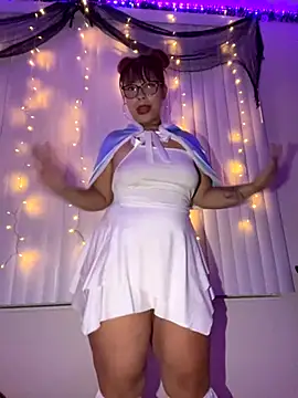 moan4mona online show from September 12, 2025, 4:12 am