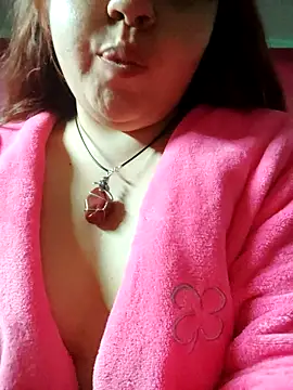 melisa hot420 online show from October 26, 2025, 5:41 am