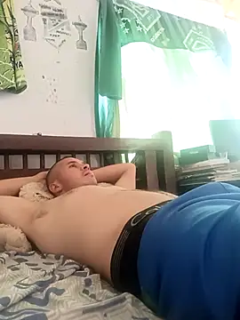 santiii   12 online show from November 28, 2025, 5:57 pm