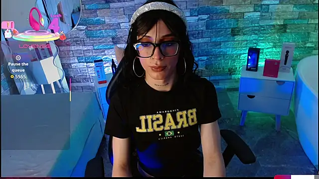 boyfox tay online show from October 5, 2025, 4:14 am