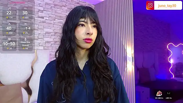 juno tay online show from November 19, 2025, 11:54 am