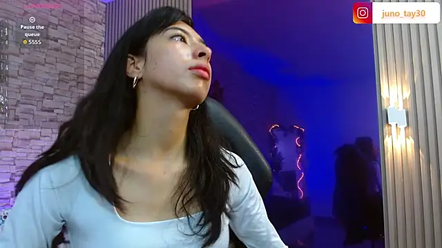 juno tay online show from November 26, 2025, 11:43 am