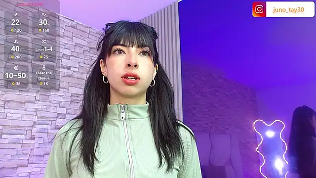 juno tay online show from October 4, 2025, 11:34 am