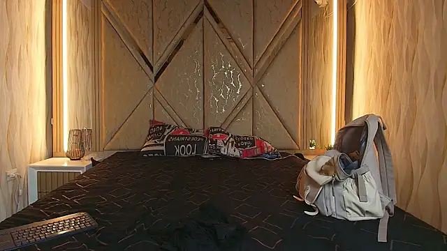 Hotcouple 222 online show from March 28, 2026, 7:31 am