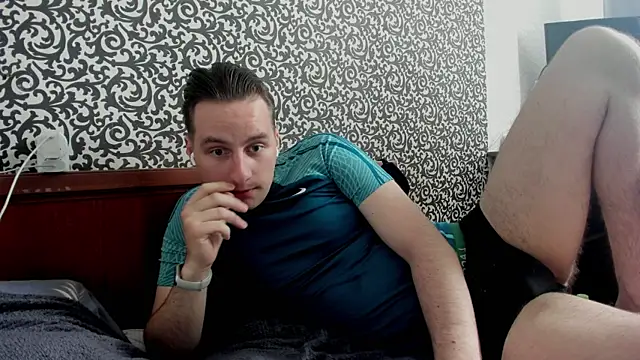 Snapshot of romiosabrino chatting on May 4, 2026, 10:07 am romiosabrino online show from May 4, 2026, 10:07 am