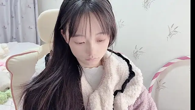 puppy-999 online show from November 13, 2025, 9:35 am