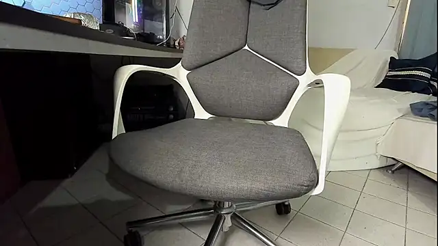 DiositoHerus online show from April 8, 2026, 11:22 am