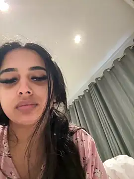 LilMisIndianx online show from June 2, 2026, 5:18 am