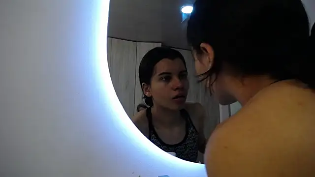 Snapshot of pinky_f00x chatting on November 24, 2025, 7:47 pm pinky f00x online show from November 24, 2025, 7:47 pm