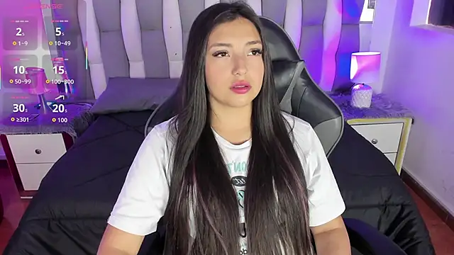 Adaara Rey online show from October 8, 2025, 8:09 pm