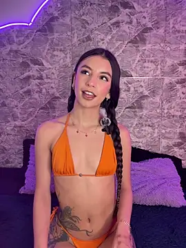 MaryAnneeXOO online show from November 24, 2025, 6:19 pm