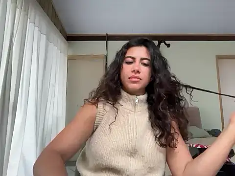 Snapshot of deusaludovica chatting on May 30, 2026, 1:17 pm deusaludovica online show from May 30, 2026, 1:17 pm