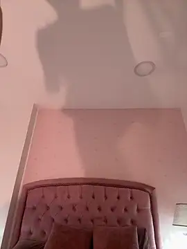 Snapshot of Bella__Wood chatting on October 1, 2025, 8:35 pm Bella Wood online show from October 1, 2025, 8:35 pm