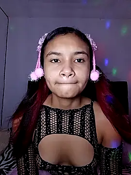 liz7skinny online show from April 15, 2026, 9:15 pm