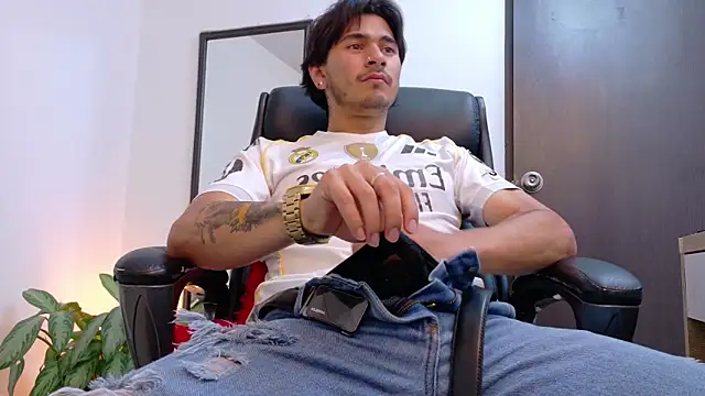 Elian savoy online show from April 15, 2026, 10:54 pm