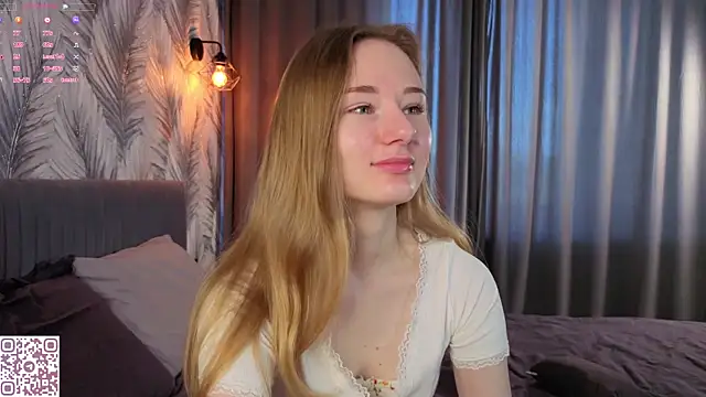 Snapshot of ElvinaRose chatting on May 9, 2026, 4:38 am ElvinaRose online show from May 9, 2026, 4:38 am