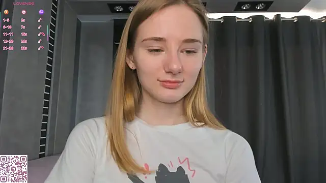 ElvinaRose online show from October 20, 2025, 3:41 am