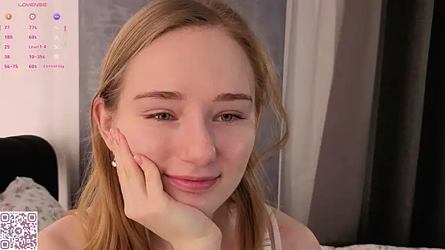 ElvinaRose online show from November 3, 2025, 2:06 am