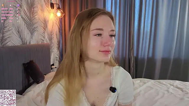 ElvinaRose online show from March 27, 2026, 4:32 am