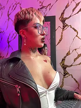 Rebeka-baker online show from October 4, 2025, 12:17 pm