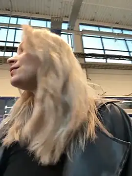 Cum girlss online show from September 22, 2025, 4:29 am