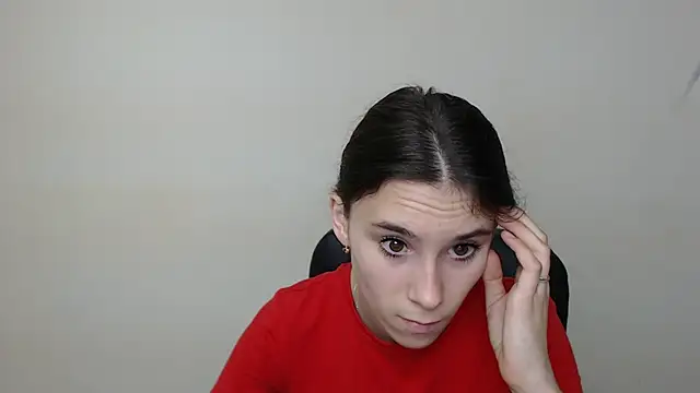 RosaRay  online show from September 23, 2025, 6:31 am