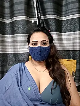 Snapshot of Mow_955 chatting on December 19, 2025, 9:06 pm Mow 955 online show from December 19, 2025, 9:06 pm