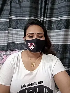 Snapshot of Mow_955 chatting on November 7, 2025, 6:45 pm Mow 955 online show from November 7, 2025, 6:45 pm