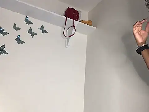 Moxhavix online show from December 4, 2025, 6:45 am