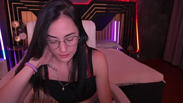 Snapshot of EviLune chatting on September 21, 2025, 8:14 pm EviLune online show from September 21, 2025, 8:14 pm