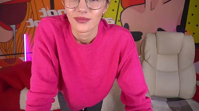 Snapshot of EviLune chatting on October 15, 2025, 7:16 am EviLune online show from October 15, 2025, 7:16 am