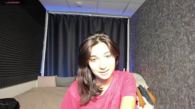 Snapshot of Elfy_Rare_ chatting on September 29, 2025, 3:06 pm Elfy Rare online show from September 29, 2025, 3:06 pm