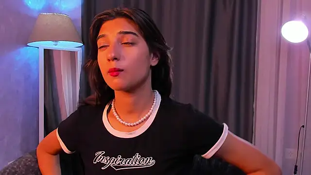 Snapshot of Elfy_Rare_ chatting on September 11, 2025, 3:01 pm Elfy Rare online show from September 11, 2025, 3:01 pm