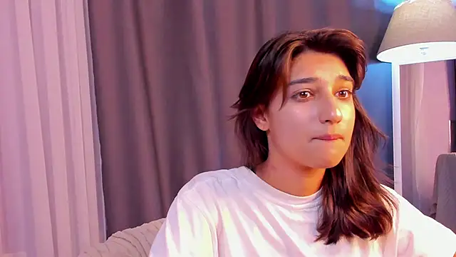 Snapshot of Elfy_Rare_ chatting on October 1, 2025, 2:54 pm Elfy Rare online show from October 1, 2025, 2:54 pm