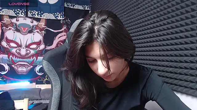 Snapshot of Elfy_Rare_ chatting on November 14, 2025, 8:12 pm Elfy Rare online show from November 14, 2025, 8:12 pm