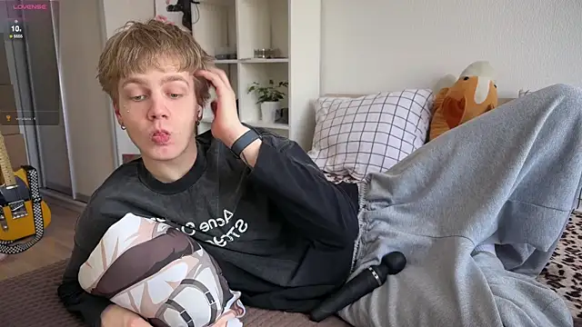 olivertasty online show from April 21, 2026, 12:12 pm