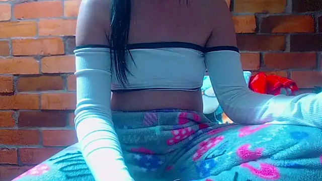 sabrina v  online show from September 12, 2025, 2:23 am