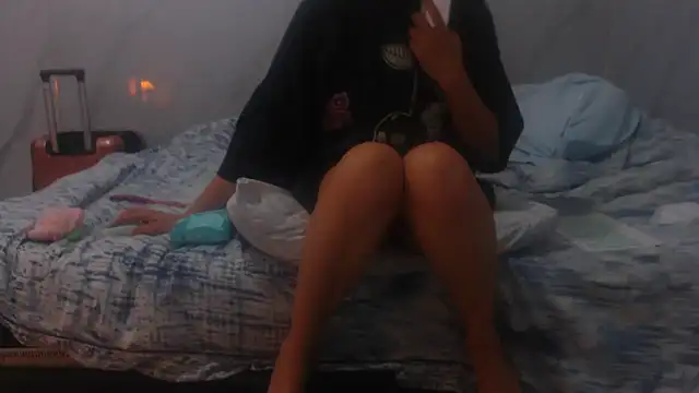 sabrina v  online show from November 23, 2025, 3:16 am