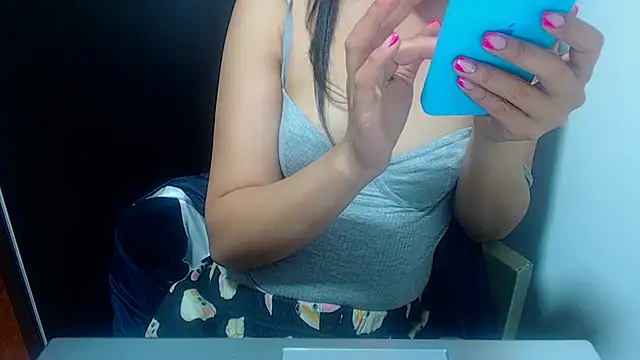 sabrina v  online show from September 9, 2025, 3:27 am