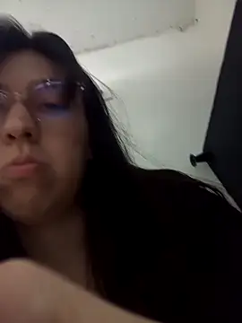 lareinalareinadelanal online show from November 7, 2025, 1:48 pm