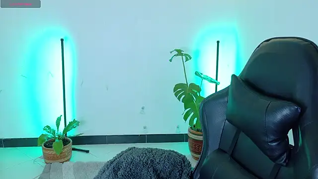 Sarasavage online show from March 17, 2026, 12:19 pm